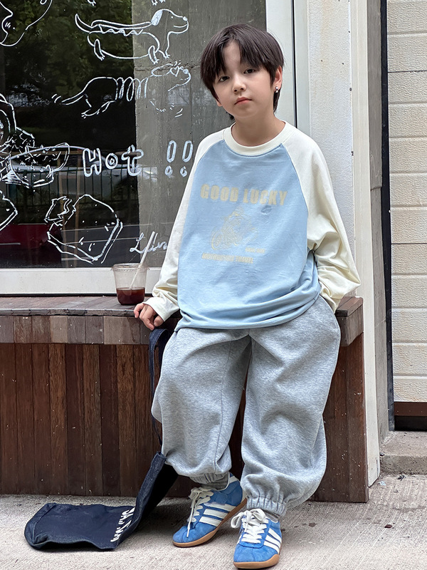艾摩贝贝酷帅男孩2025秋韩版字母宽松长裤中大童洋气束脚运动卫裤|undefined