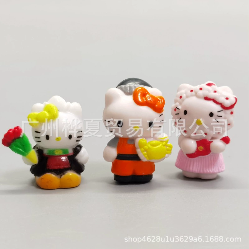 Small doll, cream phone case, three dimensional accessory, DIY