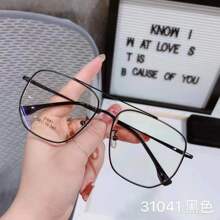 ˹�İ���ʱ�з���˫������Ա������Ů���Ŵ������۾���DW31041