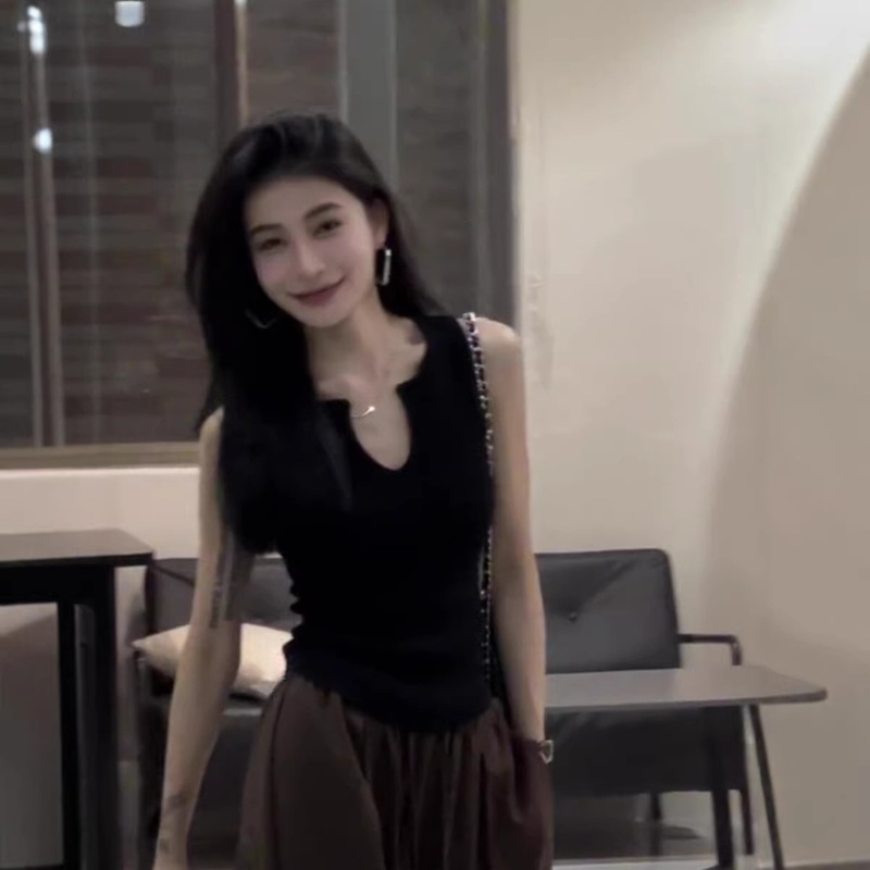 Factory In-Stock French-Style Sleeveless Vest for Women, Summer Design, Slim-Fit Ice Silk Knit Top with Irregular V-Neck