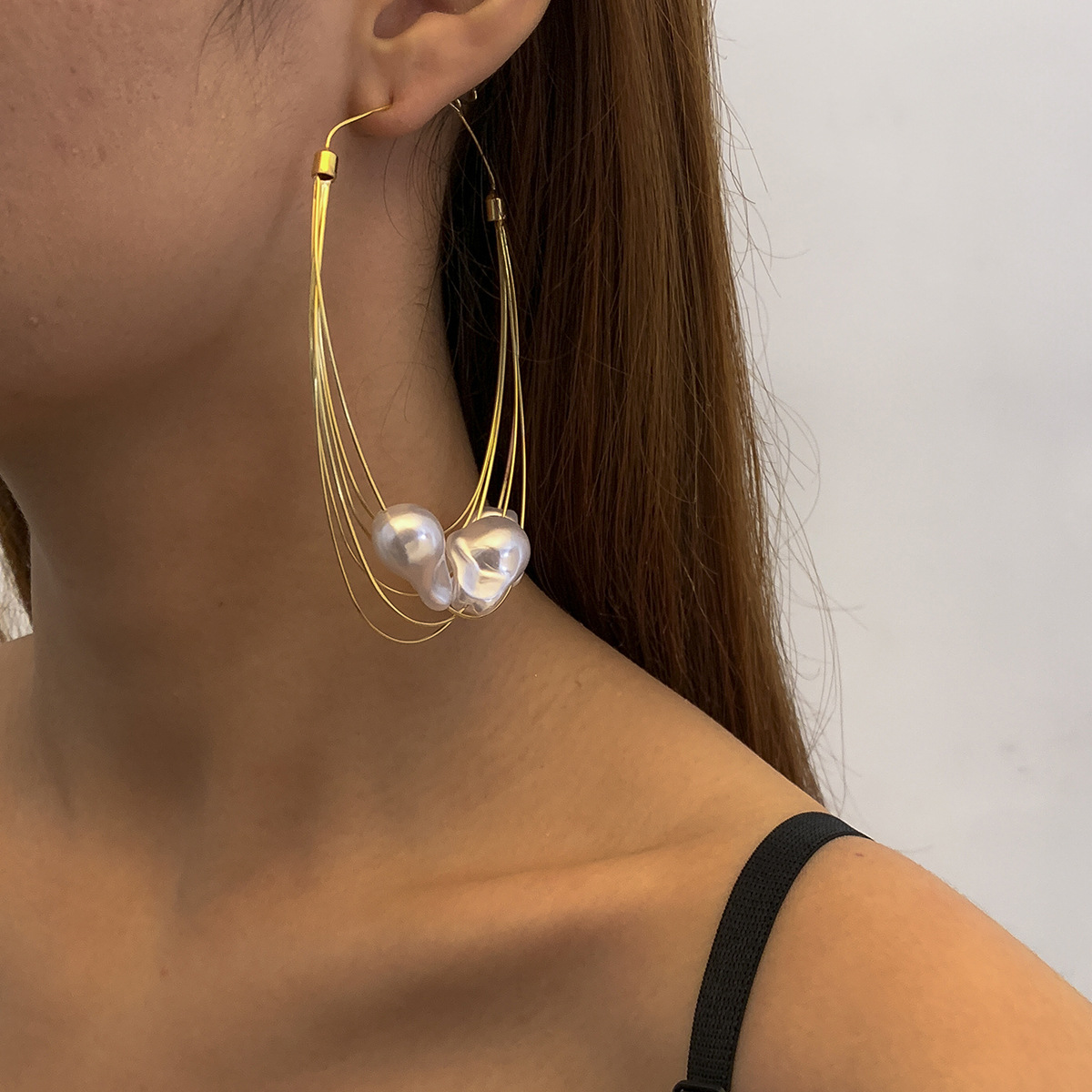 Elegant Geometric Clip Earrings Handmade Unique Multilayered_voghion.com