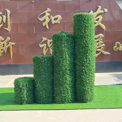 Simulated pine needle fence, lawn guardrail, barbed wire fence, courtyard fence, artificial fake lawn fence