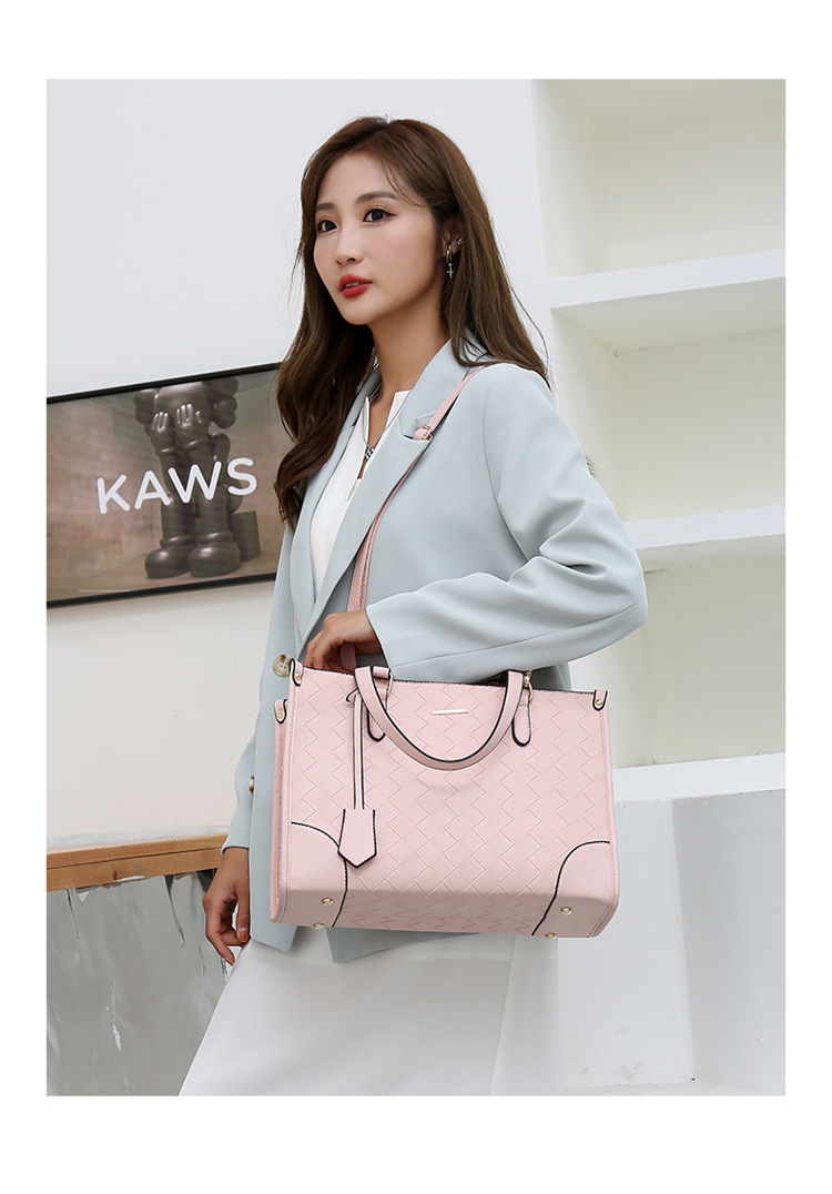 Women's Medium Autumn Pu Leather Solid Color Basic Ribbon Square Zipper Bag Sets display picture 6