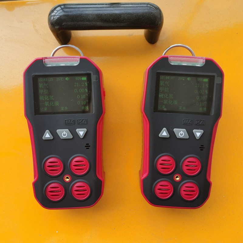 CD4气体检测声光报警仪 矿用四合一气体检测仪 保时安气体检测仪