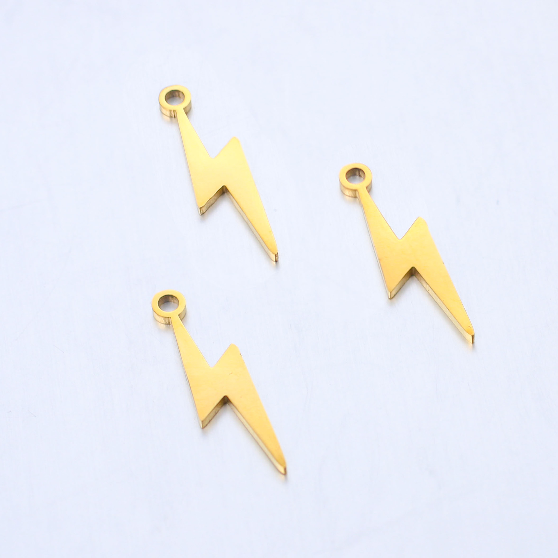 DOOYIO 5 Stück/Set Edelstahl Hochwertiger Blitz-Anhänger DIY Persönlicher Einfacher Blitzförmiger Anhänger Zubehör – Detail 5