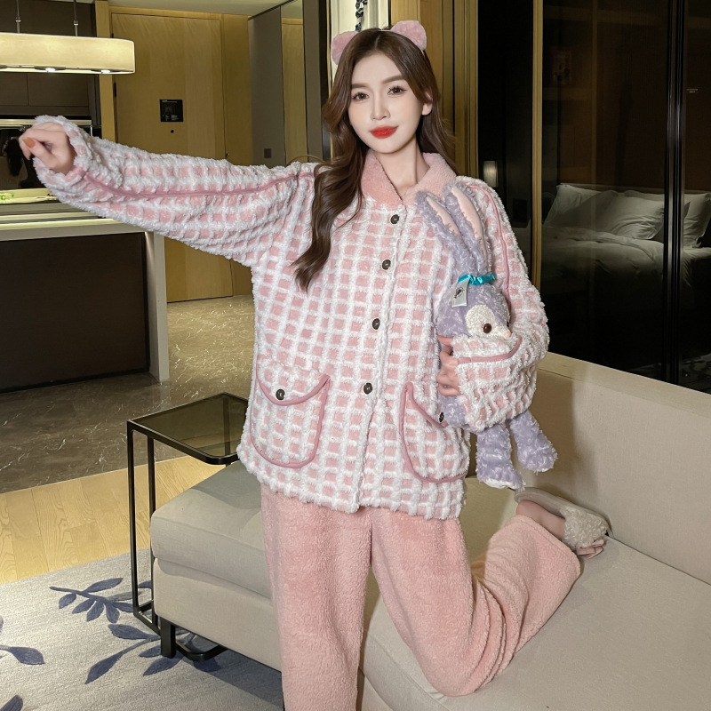 Otoño e invierno ligero estilo de lujo engrosado pijamas de las mujeres cálido terciopelo dulce niña cardigan desgaste del hogar forrado de lana engrosada traje de dos piezas