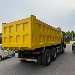 工厂重汽豪沃自卸车加工定制6*4渣土运输车380马力翻斗垃圾车