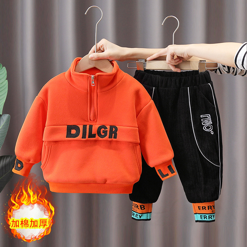 2056 traje de suéter para niños ropa de otoño e invierno 2025 nueva ropa para niños guapos para niños más terciopelo engrosamiento marca de moda para niños