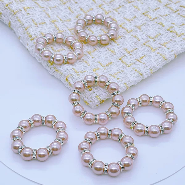 Factory Direct Sales Wholesale New Amazon Creative Hotel Western Restaurant White Plastic Pearl-Shaped Napkin Ring