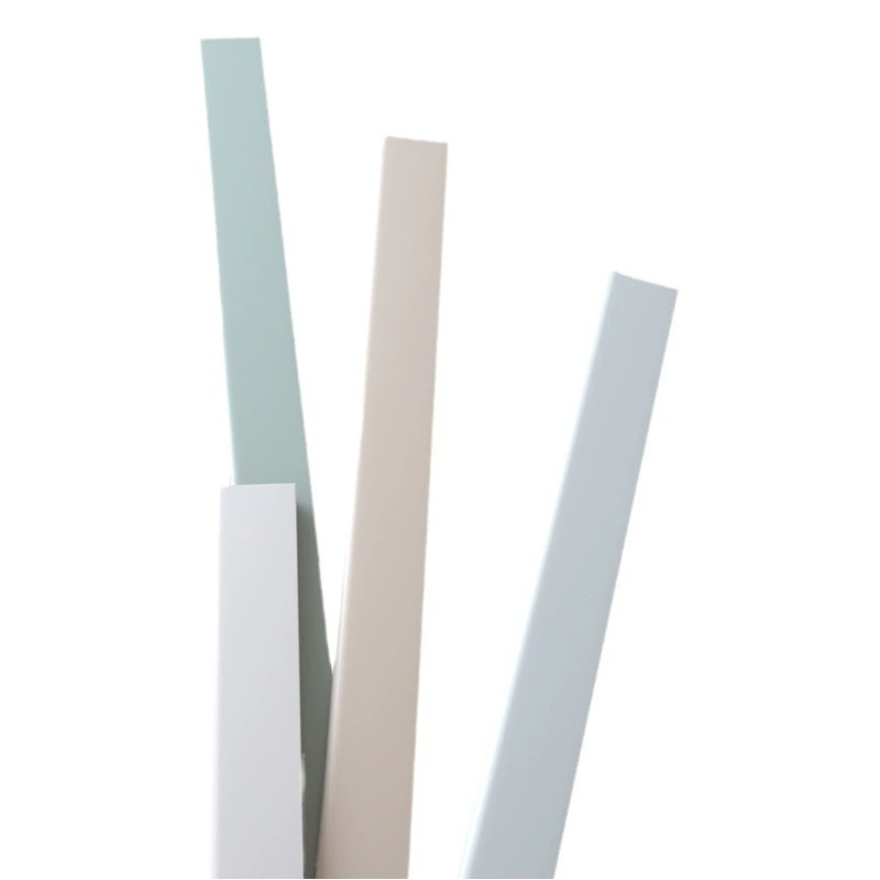 Плинтус из массива дерева Shengge, гладкая окрашенная поверхность, цвет «алмазный белый», белый напольный плинтус, оптом от крупного производителя.