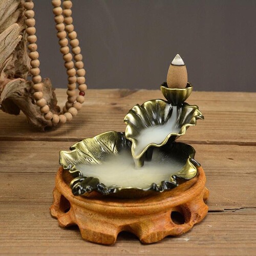 New Reverse Flow Incense Burner, Household Indoor Incense Burner, Creative Alloy Sandalwood Agarwood Incense Burner, Lotus Pond Aromatherapy Burner, Aromatherapy Decorative Piece