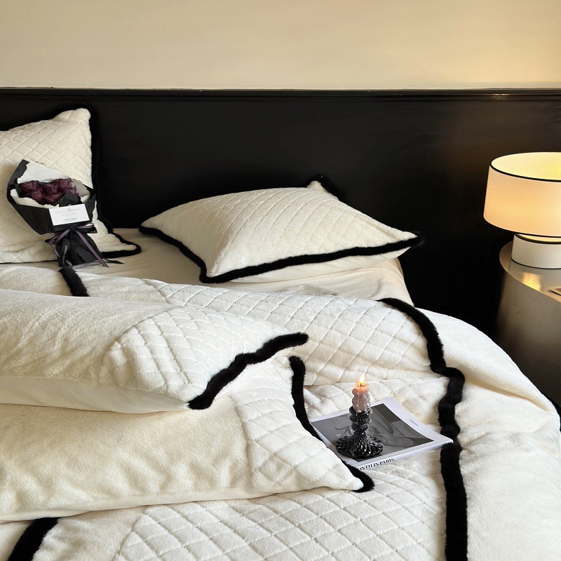 French Girly Heart Rabbit Plush Milk Velvet Warm Fleece-Lined Bedding Four-Piece Set Winter High-End Bedding