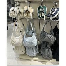 韩版ins托特休闲褶皱云朵抽绳尼龙布纯色单肩包女蓝色图片包包A23