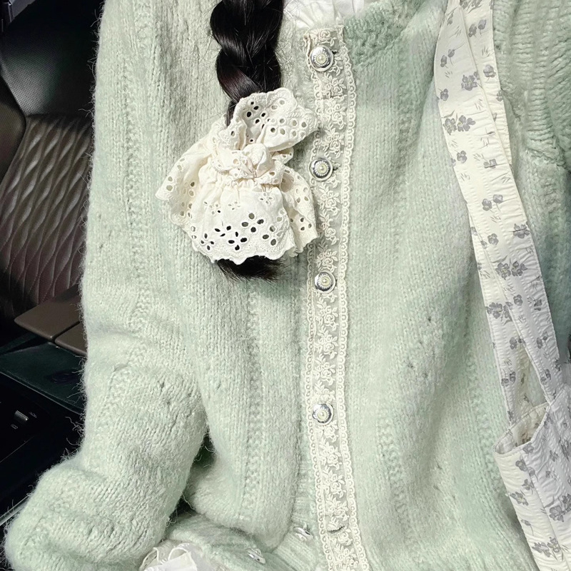 Green Lace Design Sense Knitted Sweater Cardigan Women's 2024 New Autumn Artistic Retro Lazy Coat Top Green Lace Design Sense Knitted Sweater Cardigan Women's 2024 New Autumn Artistic Retro Lazy Coat Top