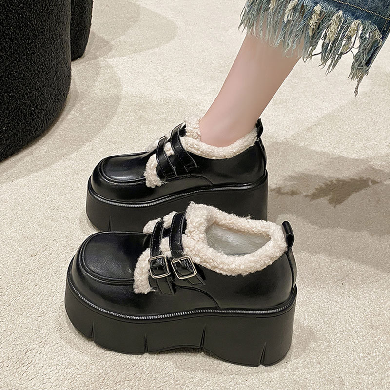 日系学院风保暖毛毛鞋女2025冬季新款黑色圆头松糕厚底加绒小皮鞋