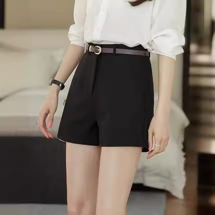 Black shorts for women's spring and autumn hit 2024 new style, small, high-waist, slimming casual pants, wide-leg pants, suit pants