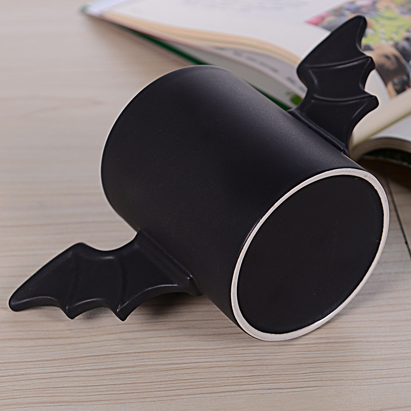 Reino Unido Bat Mug creativo Batman taza de cerámica dibujos animados Batman alas 3D taza de agua taza de café