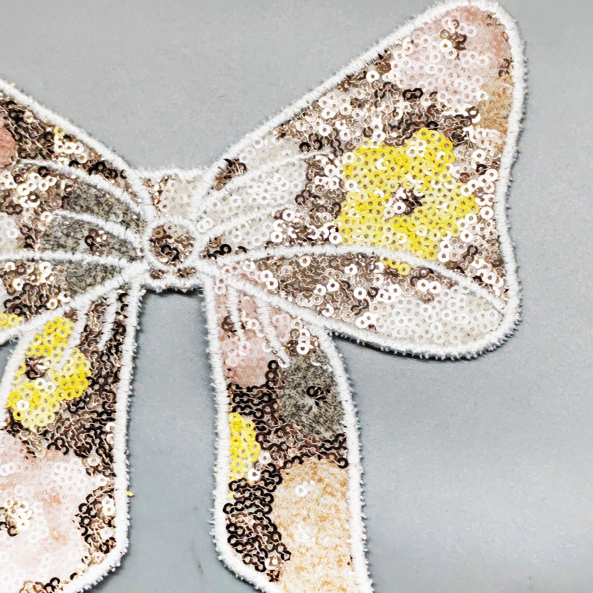 Arco de dibujos animados mariposa elemento sequinilla más pegamento de espalda serie de tela pegado DIY parche ropa serie de bolsas accesorios