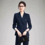 公务员感通黑色西服西装