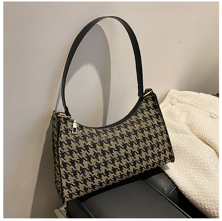 Bag Women's New Fashion Single-shoulder Handbag Personality Casual Simple Plaid Small Square Bag display picture 4