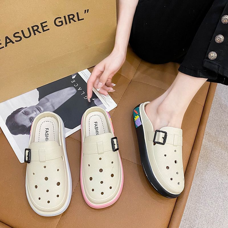 Stepping on excrement feeling Baotou half slippers women's summer wear 2023 new cartoon small BAA hole shoes summer thick-soled sandals