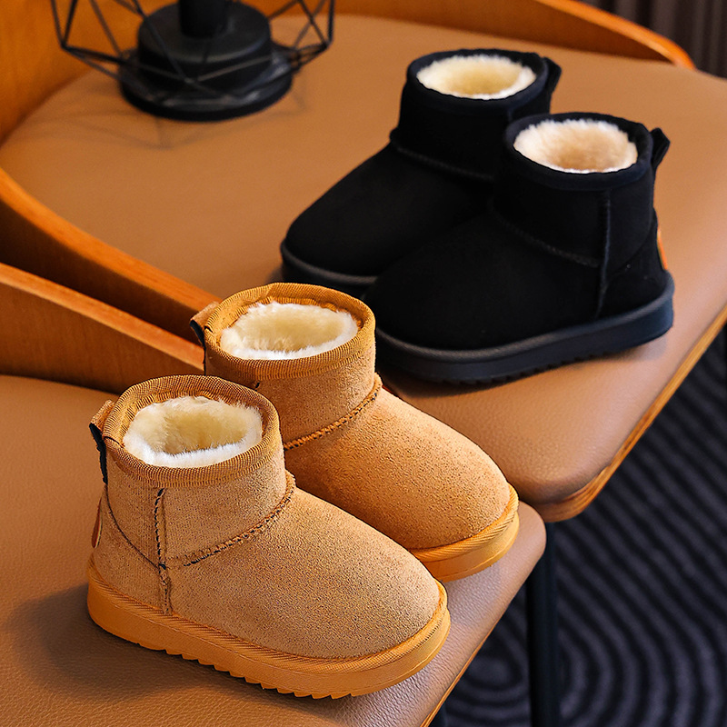 Invierno de invierno de 2025 nuevas botas de nieve de gamuz para niños botas de algodón gruesas zapatos cálidos para bebés