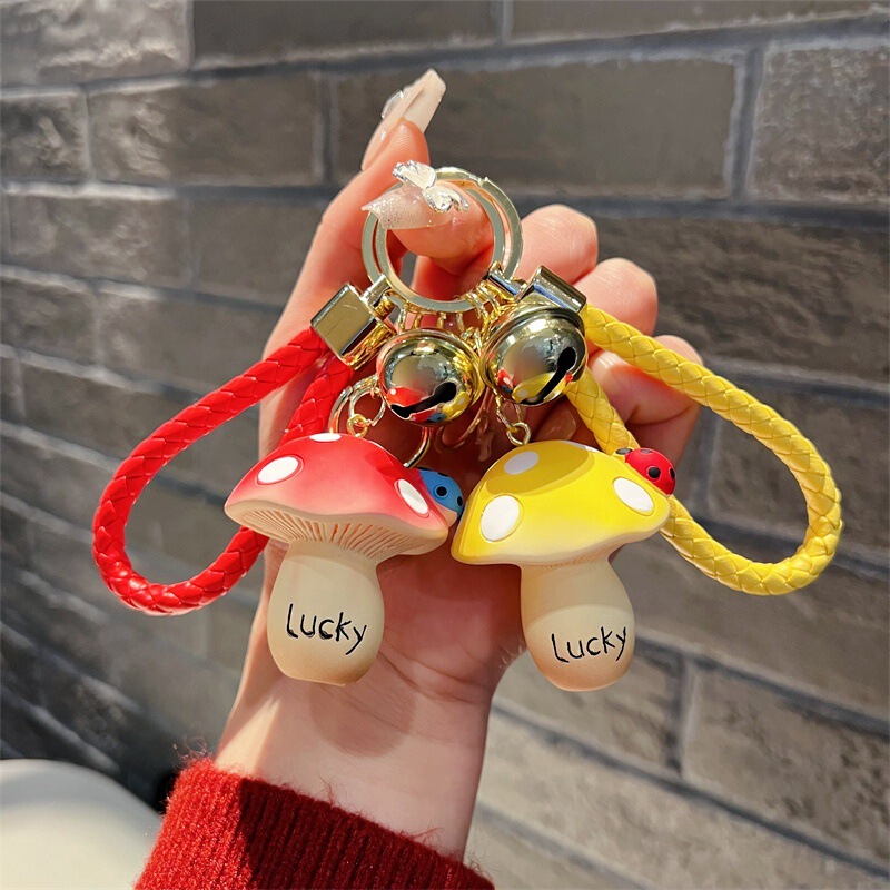 Creative resin luminous mushroom keychain cute ladybug mushroom fantasy lucky mushroom key chain men and women pendant Creative resin luminous mushroom keychain cute ladybug mushroom fantasy lucky mushroom key chain men and women pendant