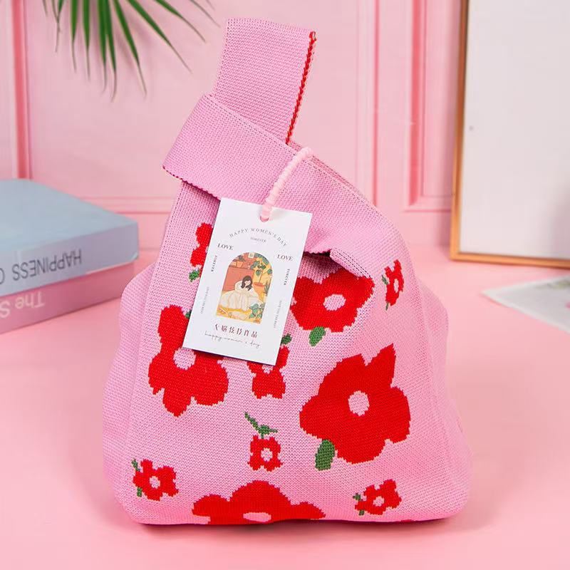 핑크색 작은 꽃무늬 + 액세서리 없음