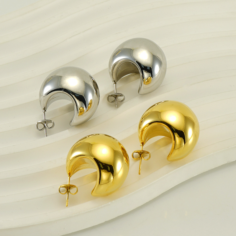 Diseño avanzado europeo y americano sentido 18K oro rechoncho gota de agua pendientes de acero de titanio INS moda todo partido pendientes geométricos al por mayor