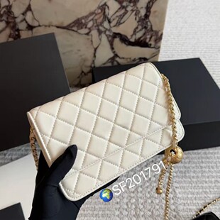 �pCС����p�����朗l����26�¿�μ��б���Ů�����ˌ������