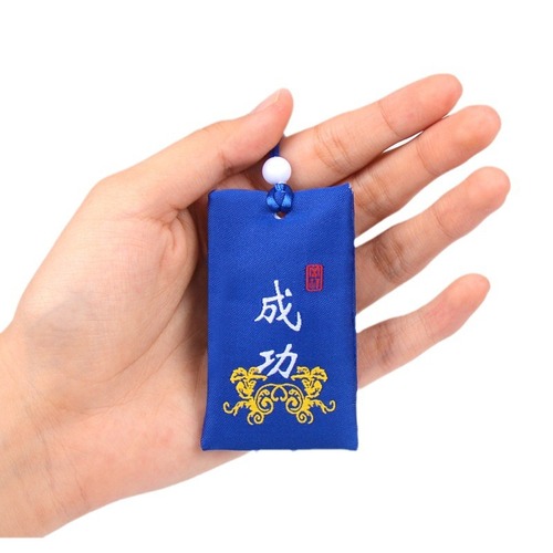 Manufacturers wholesale ancient style lucky bags, hanging neck carry-on sachets, Chinese mini pendants, gift purses, national style imperial sachets
