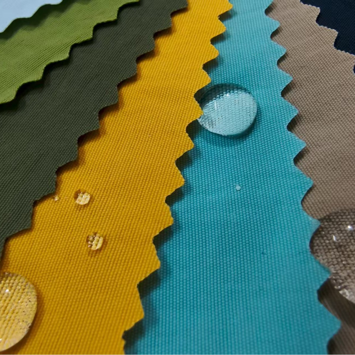 Washed Nylon Waterproof Pu Oxford Fabric 300D Washed Stone-Washed Crinkle Silk Fabric Water-Repellent Bag Fabric Toiletry Bag Fabric