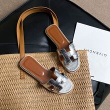 ��ЬŮ�⴩2026���¿�ins���ļ�����Ь�r��ɳ��ƽ��һ���ϴ�a43