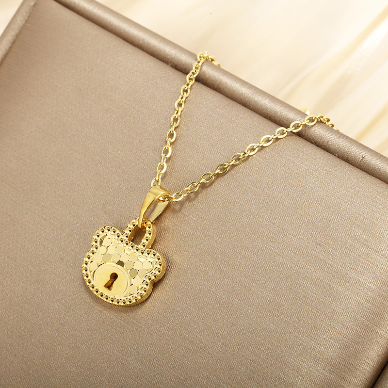 Xuping joyería espejo panal dragón escala gato pata impresión oso colgante collar moda femenina collar creativo venta al por mayor