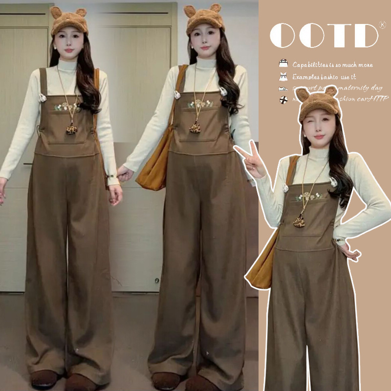 Maternity Wear 2025 Winter New Knitted Bottoming + Embroidered Maternity Overalls Cute Casual Two-Piece Suit