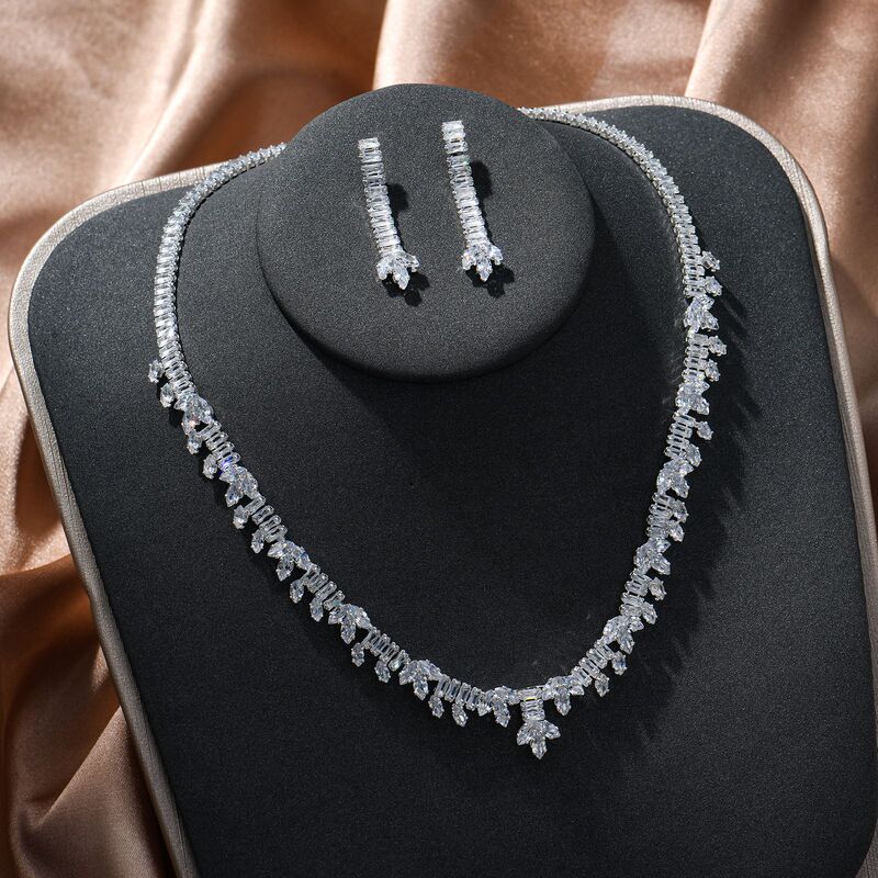 European and American Cross-border Hot Sale Light Luxury Elegant Beautiful Broken Nebula Jewelry suit Necklace Earrings Set Chain Bridal Jewelry