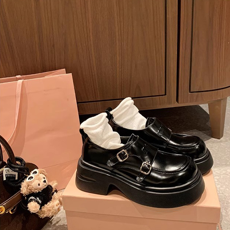 Grape Mom primavera nuevo estilo Amiu hebilla doble punta redonda estilo británico más plataforma de terciopelo Lefu zapatos de cuero zapatos individuales mujer