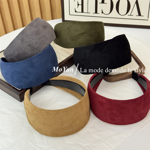 2024 Autumn and Winter New Suede Wide Headband Women's Retro Pressed Hair Headband Versatile Hairpin Headwear for Daily Outings