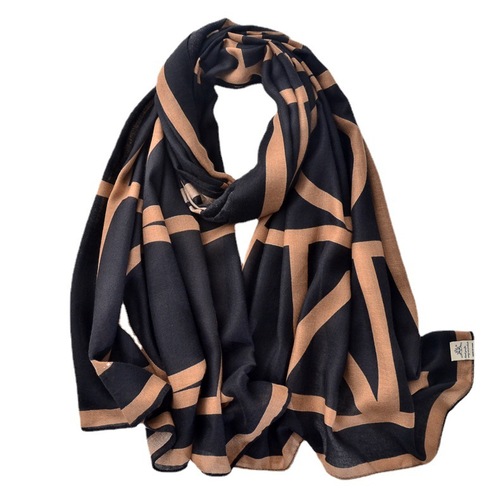 New Korean-style all-season cotton-linen scarf, fashionable and stylish, with a comfortable hand feel, travel and vacation shawl, sun protection silk scarf