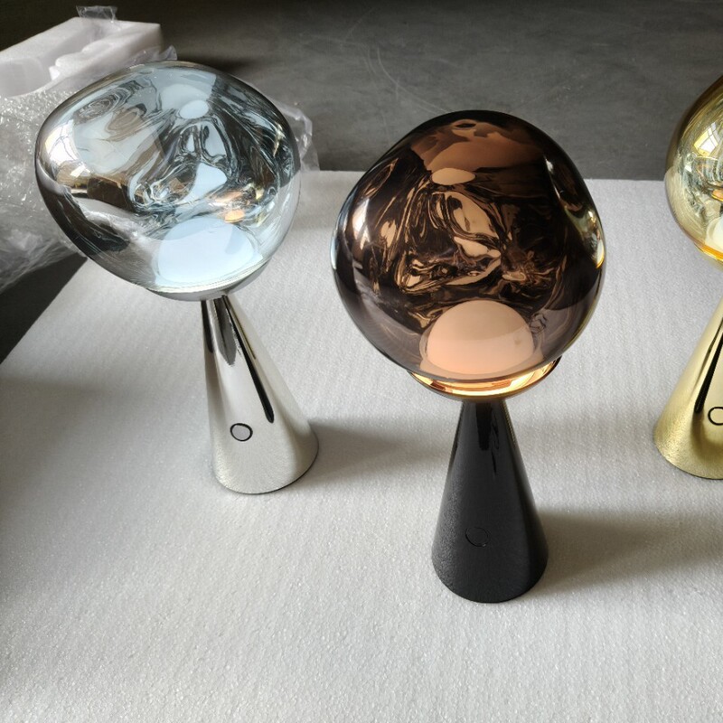 British Melt Volcanic Lava Table Lamp Designer Nordic Art Bedroom Bedside Lamp Creative Desktop Ambient Light