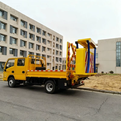 Yol təhlükəsizliyi bufer maşını Anti-Collision Buffer Truck Highway
