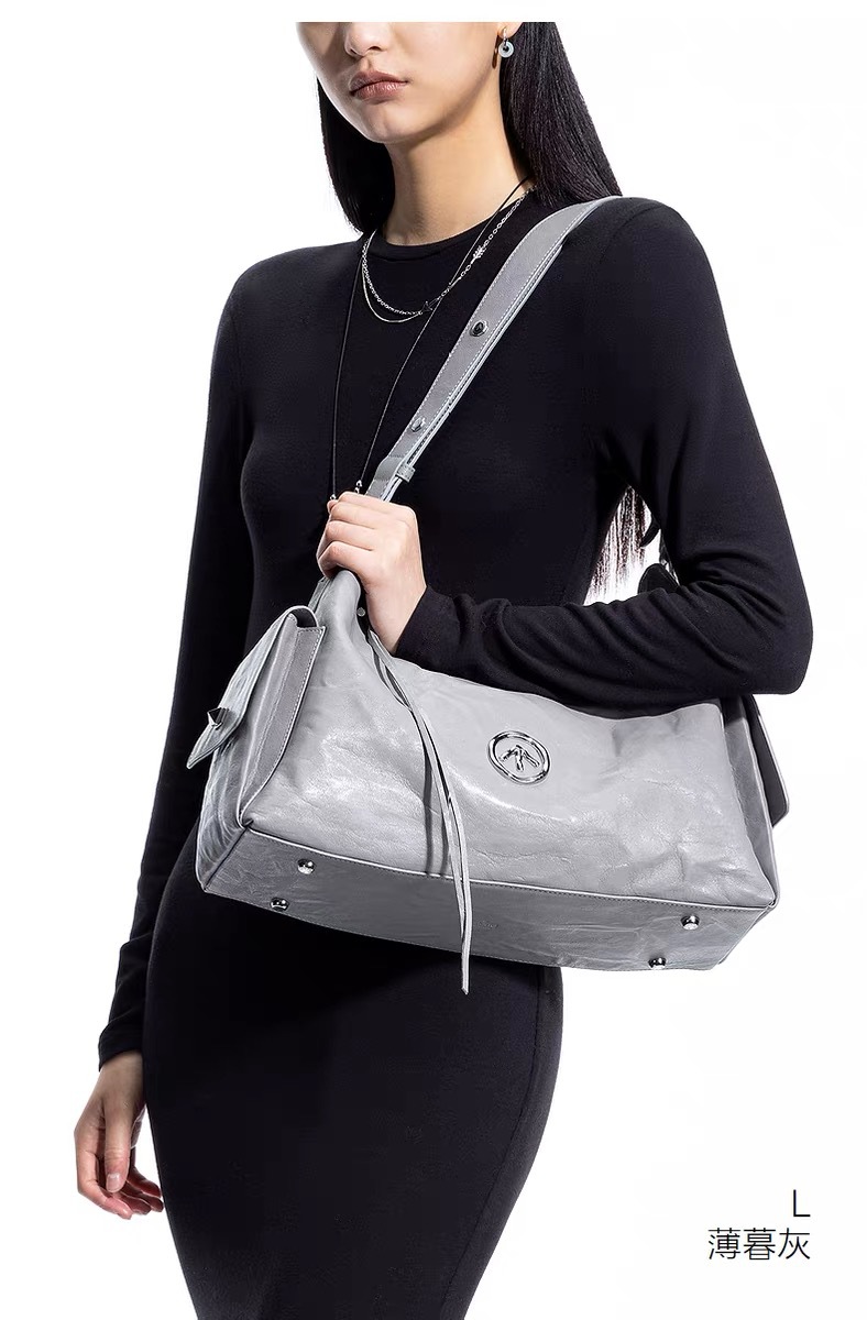 Women's Crossbody Bag Designer Retro Large Capacity Shoulder Bag_voghion.com