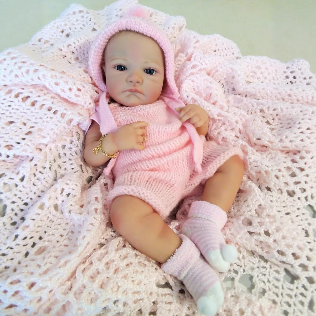 NPK 19 pulgadas hecho a mano de lana rosa mono August awake simulación muñeca colección regalo