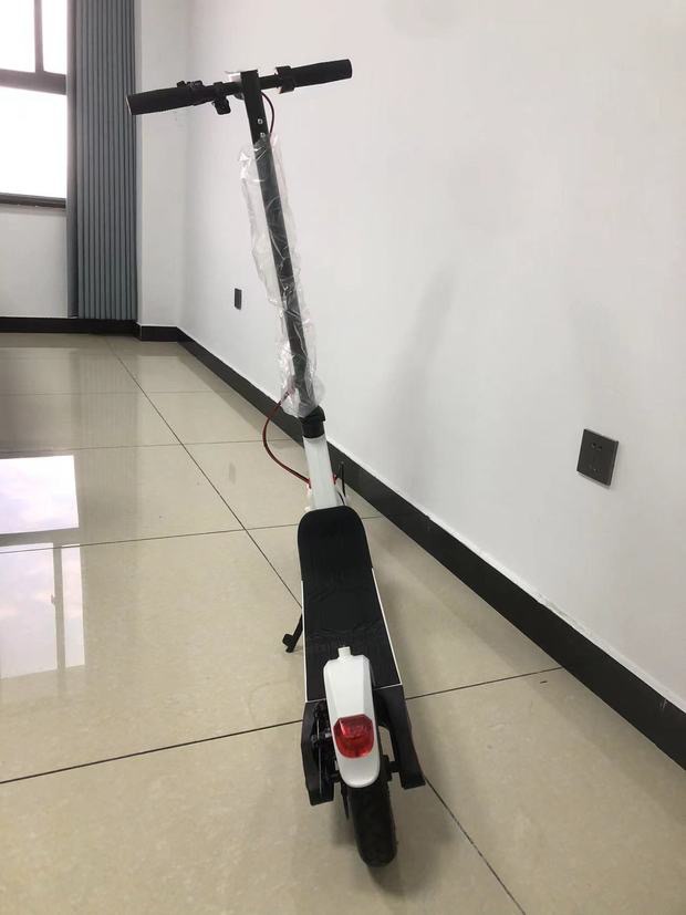 F10 electric scooers 8.5寸成人电动滑