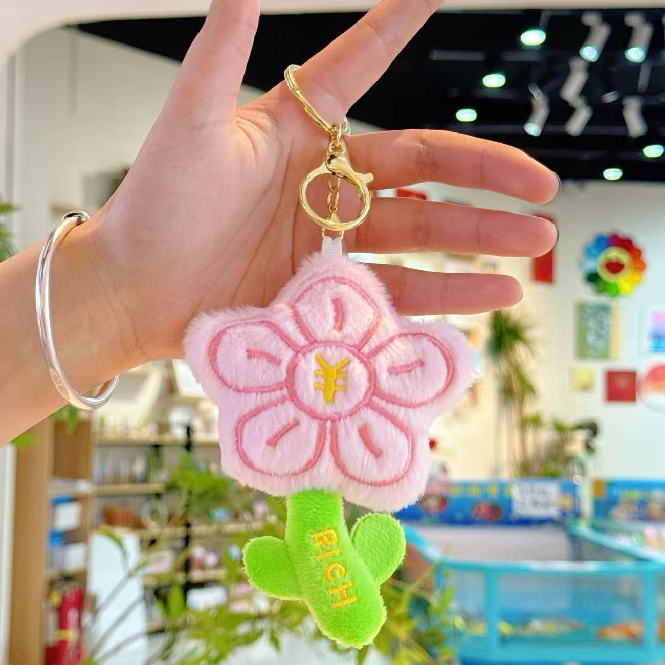 Creativo lindos colgantes de flores juguetes de peluche muñecas bolsas colgantes muñecas llaveros ramo muñecas al por mayor