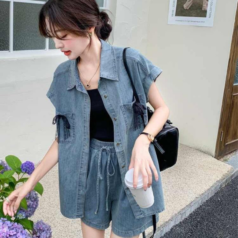 流行薄款牛仔套装女夏短裤两件套小众不撞款甜酷搭配