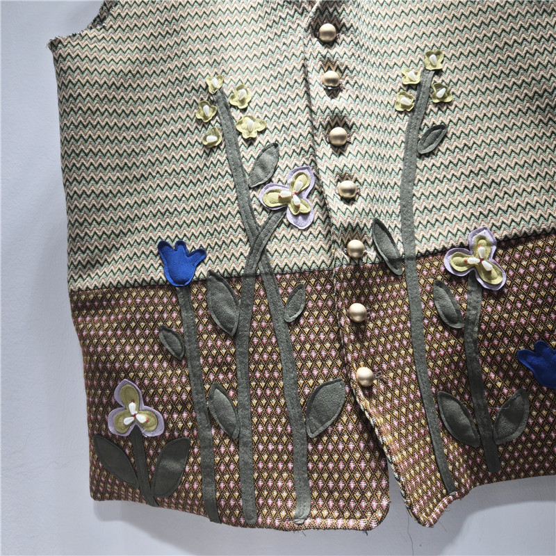 Corea del Sur 2026 primavera nueva moda de mujer estilo universal bordado traje cuello de costura floral conjunto caballo suelto image 3