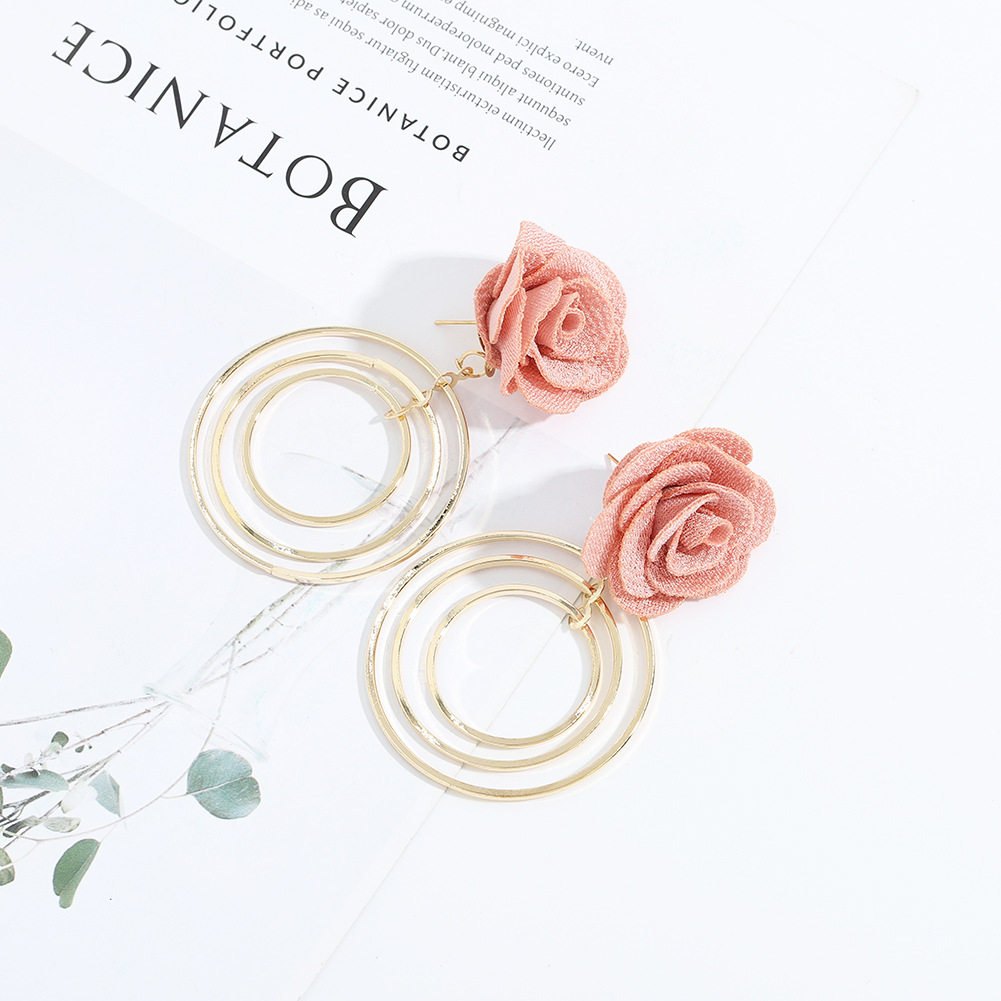 Boucles D&#39;oreilles Fleurs En Tissu Doux display picture 9