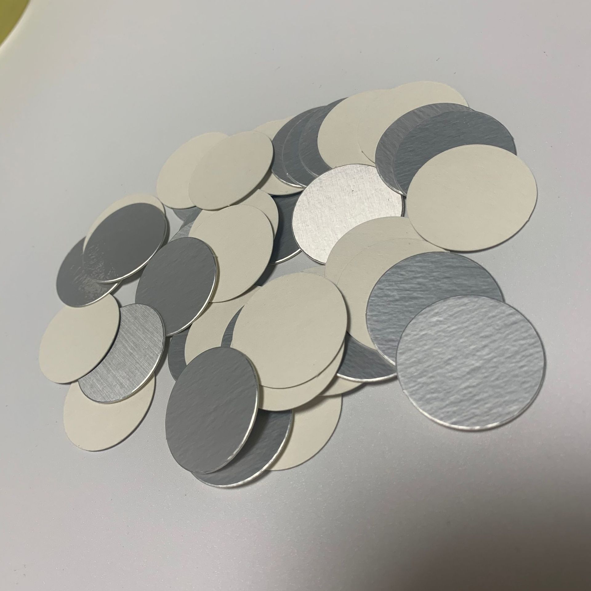 PE瓶盖垫片 瓶盖垫片   电磁感应铝箔垫片 万能垫片 玻璃瓶封口垫