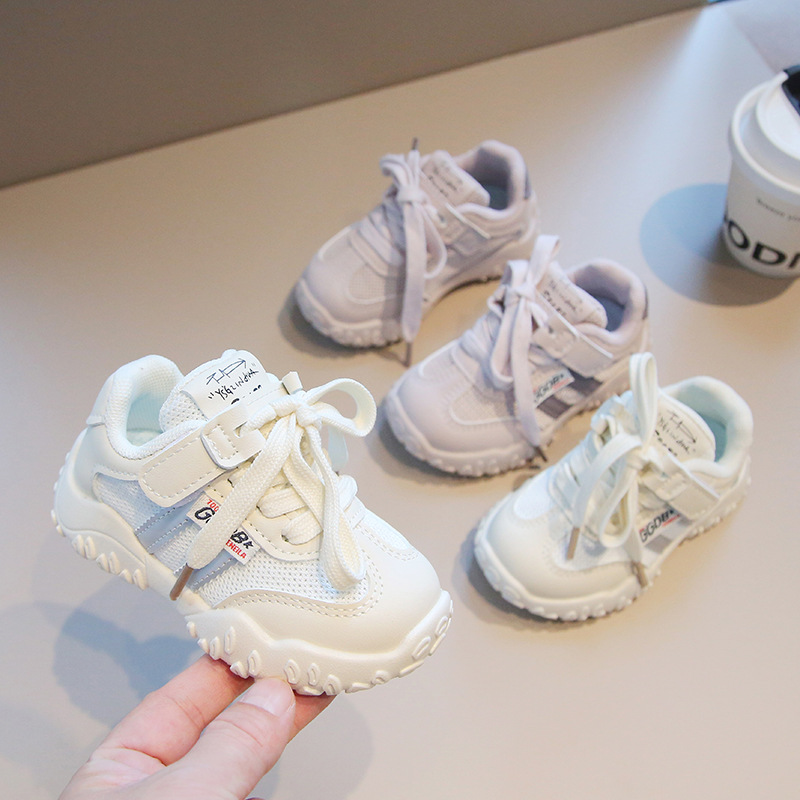 Children's fashionable sneakers for leisure